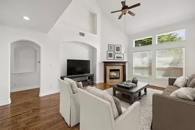 7306 Comal Drive, Irving, TX 75039 - Photo 4