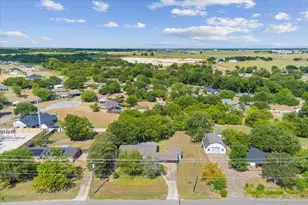 901 S Old Temple Rd, Lorena, TX 76655 - Photo 2
