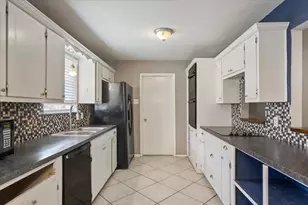 901 S Old Temple Rd, Lorena, TX 76655 - Photo 16