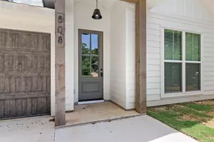 508 W Johnson St, Denison, TX 75020 - Photo 2