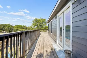 1316 Cy Blackburn Cir, Dallas, TX 75217 - Photo 16