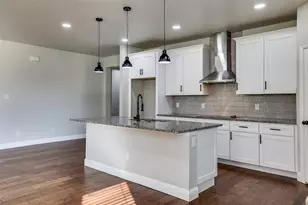 1804 Eastwood Ct, Mansfield, TX 76063 - Photo 2