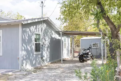1206 9th Street, Mineral Wells, TX 76067 - Photo 2
