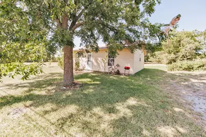 304 Missouri Street, Bowie, TX 76230 - Photo 1