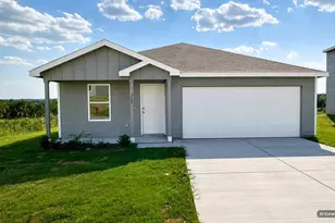 332 Azalea Trail, Granbury, TX 76048 - Photo 2