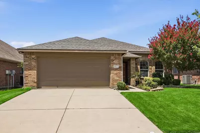 8845 Golden Sunset Trail, Fort Worth, TX 76244 - Photo 2