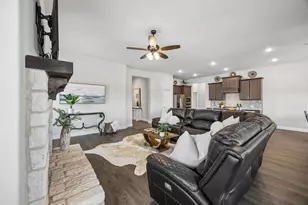 1005 Longbow Ln, Crowley, TX 76036 - Photo 10