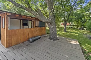 219 W Taylor St, Sherman, TX 75092 - Photo 18