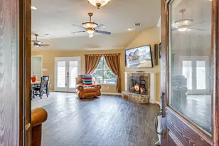220 Royal Ct, Weatherford, TX 76085 - Photo 6