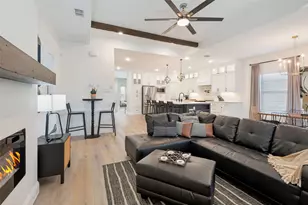 1805 Nomas St, Dallas, TX 75212 - Photo 8