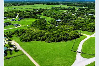 3319 Old Barn Court, Granbury, TX 76048 - Photo 2