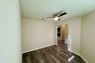 3020 Skinner Dr, Waco, TX 76655 - Photo 4