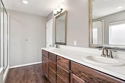 204 Raven Ridge Court, Lacy Lakeview, TX 76705 - Photo 10