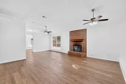 5205 Livermore Drive, Arlington, TX 76017 - Photo 8