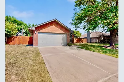 5205 Livermore Drive, Arlington, TX 76017 - Photo 2