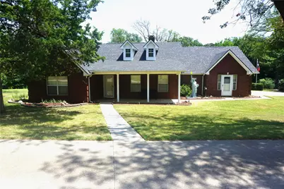 610 S Lillis Lane, Denison, TX 75020 - Photo 2