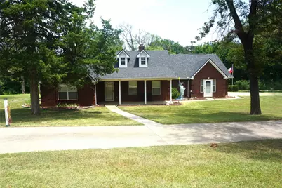 610 S Lillis Lane, Denison, TX 75020 - Photo 1