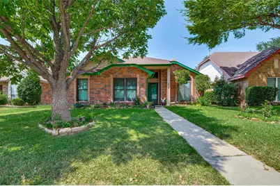 2910 Spinner Lane, Grand Prairie, TX 75052 - Photo 1