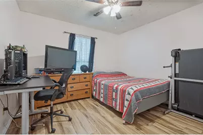 2910 Spinner Lane, Grand Prairie, TX 75052 - Photo 18
