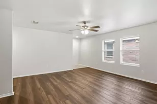 1132 Boxwood Dr, Crowley, TX 76036 - Photo 14