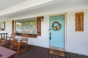1310 W Cedar St, Arlington, TX 76012 - Photo 6