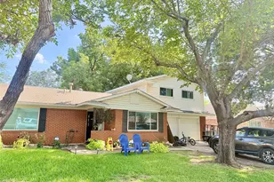 7508 S College Cir, North Richland Hills, TX 76180 - Photo 2