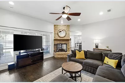 11 Edgemere Drive, Trophy Club, TX 76262 - Photo 4