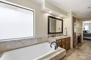 11 Edgemere Dr, Trophy Club, TX 76262 - Photo 22