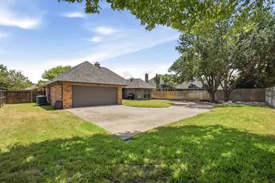 11 Edgemere Drive, Trophy Club, TX 76262 - Photo 34