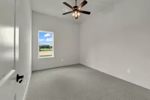 305 Wrangler Ct, Weatherford, TX 76088 - Photo 36