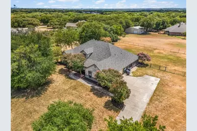 4031 Tortoise Lane, Fort Worth, TX 76135 - Photo 32