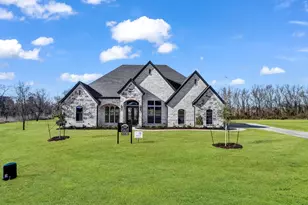 213 Desperado Ct, Weatherford, TX 76088 - Photo 2