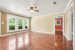 407 W 4th St, Kaufman, TX 75142 - Photo 8
