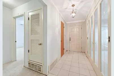 901 Lake Charles Avenue, Fort Worth, TX 76103 - Photo 8