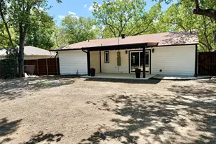 633 Cimarron Trce, Grand Prairie, TX 75051 - Photo 14