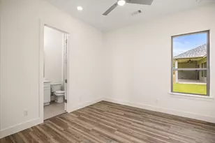 2184 Middlewood Cir, Granbury, TX 76049 - Photo 18