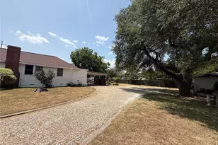 2233 Park Lake Dr, Waco, TX 76708 - Photo 6