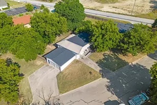 108 Clinton Dr, Weatherford, TX 76086 - Photo 8