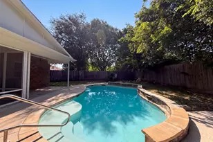 1713 Steinburg Ln, Fort Worth, TX 76134 - Photo 16