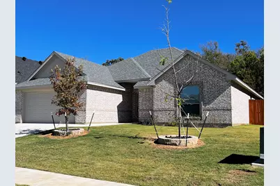219 Clover Circle, Weatherford, TX 76086 - Photo 2