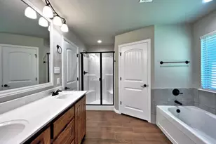 219 Clover Cir, Weatherford, TX 76086 - Photo 12