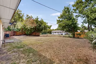3411 Judge Dupree Dr, Dallas, TX 75241 - Photo 32