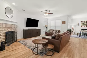 10032 Travis Dr, Providence Village, TX 76227 - Photo 4