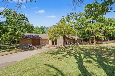 135 Creekside Drive, Double Oak, TX 75077 - Photo 8