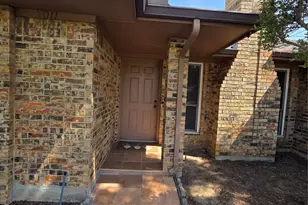 2011 Stradivarius Ln, Carrollton, TX 75007 - Photo 4