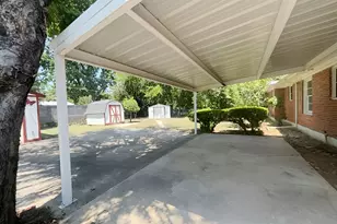 2125 Ridgeview St, Fort Worth, TX 76119 - Photo 4