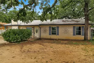 318 E Stark Rd, Seagoville, TX 75159 - Photo 2
