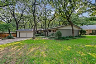 1201 Forrest Dr, Arlington, TX 76012 - Photo 4