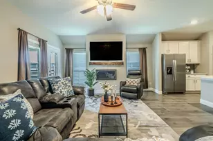 7329 Allium Ct, Little Elm, TX 76227 - Photo 4