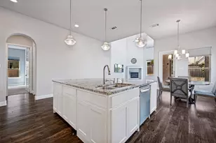 764 Thoroughbred Ave, Frisco, TX 75036 - Photo 4
